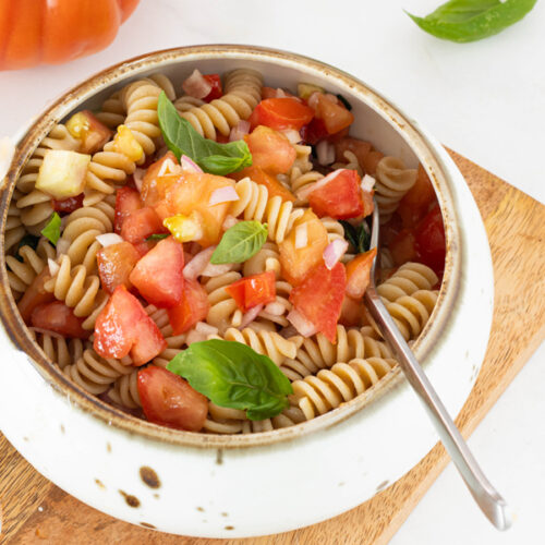 Mezze penne integrali con pesto di lenticchie e foglie di sedano -  Diversamentelatte